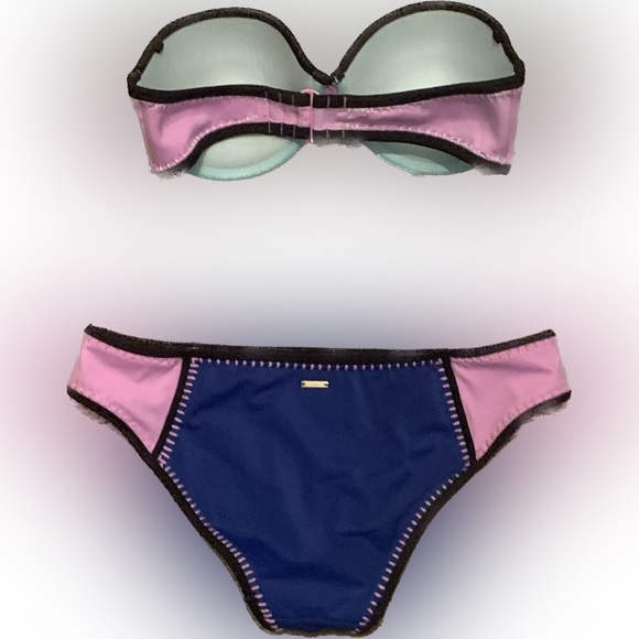 Victoria's Secret VS Color Block Swimsuit Bikini M bottoms 32 DD Top EXCELLENT - Picture 2 of 7